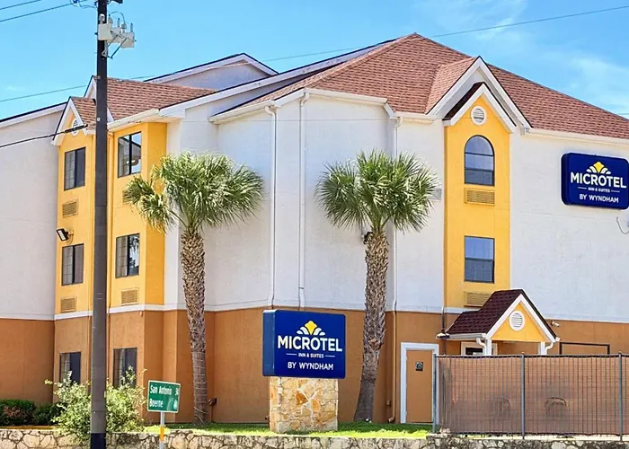 Microtel Inn & Suites By Wyndham New Braunfels I-35