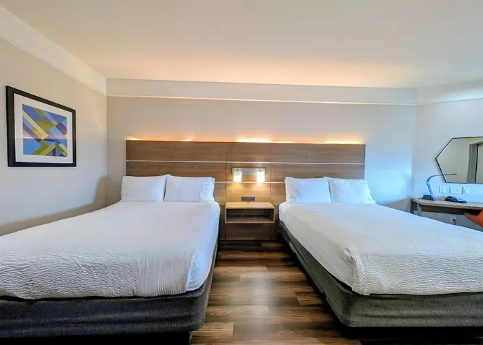 Holiday Inn Express & Suites Galveston West-Seawall By Ihg