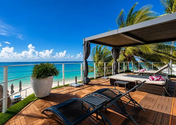 Luciana Hotel & Beach Club