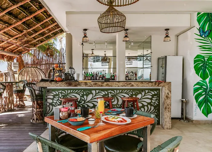 Luciana Hotel & Beach Club