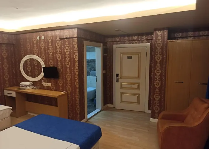 Pera City Hotel