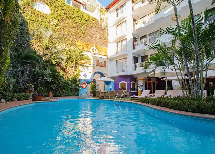 Los Arcos Suites