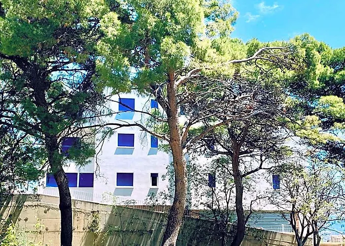 Hotel Elu Iris