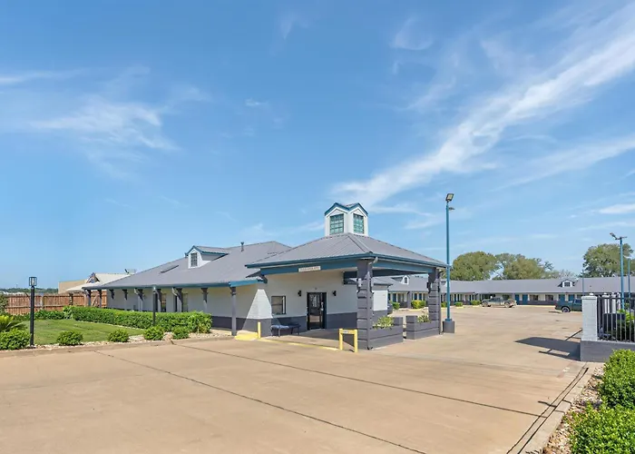 Best Western Regency Inn & Suites Gonzales