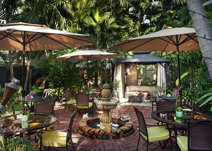 The Mermaid & The Alligator Key West