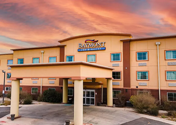 Baymont By Wyndham Midland Center