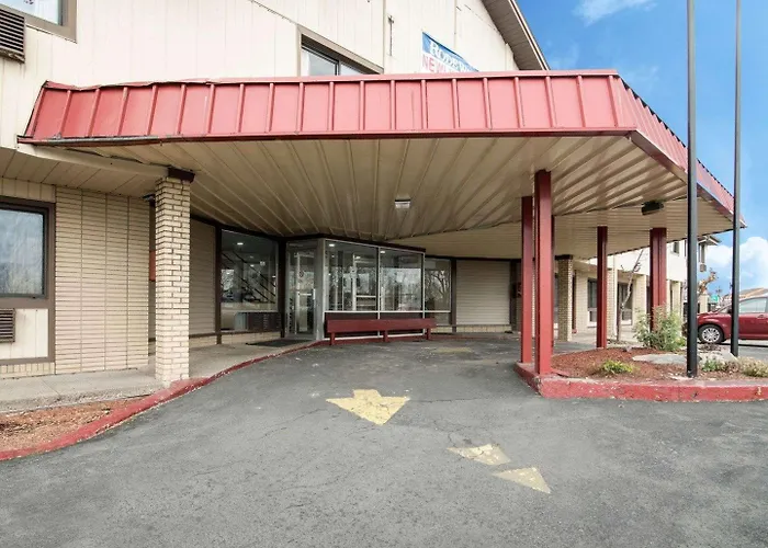 Rodeway Inn Syracuse Carrier Circle