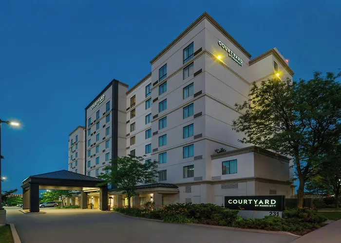 Courtyard By Marriott Toronto Airport