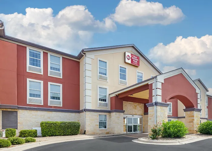 Best Western Plus Georgetown Inn & Suites