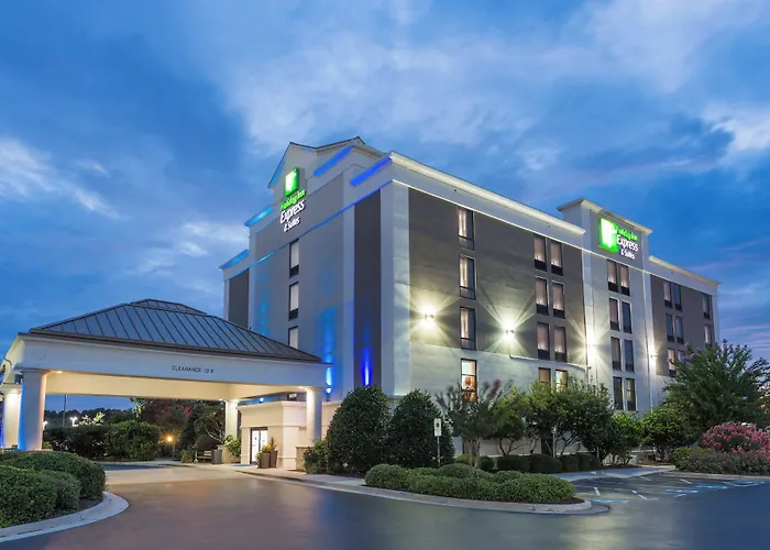 Holiday Inn Express & Suites Wilmington-University Center By Ihg