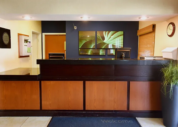 Americinn By Wyndham Topeka