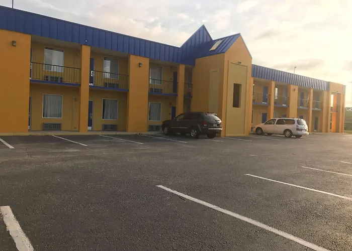 Knights Inn Lumberton