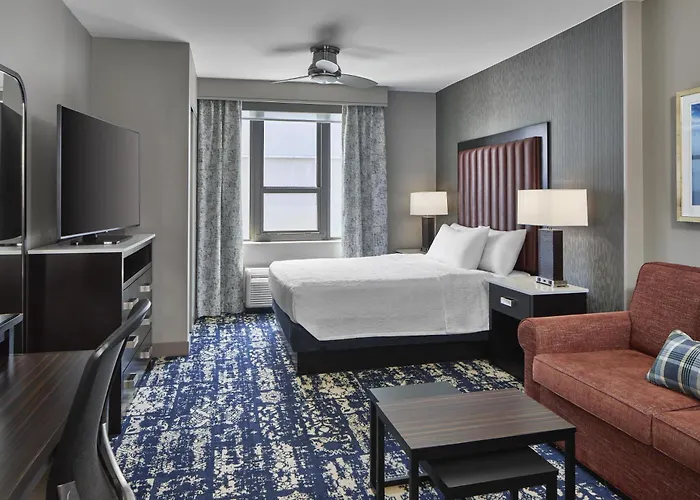 Homewood Suites Savannah Historic District/Riverfront
