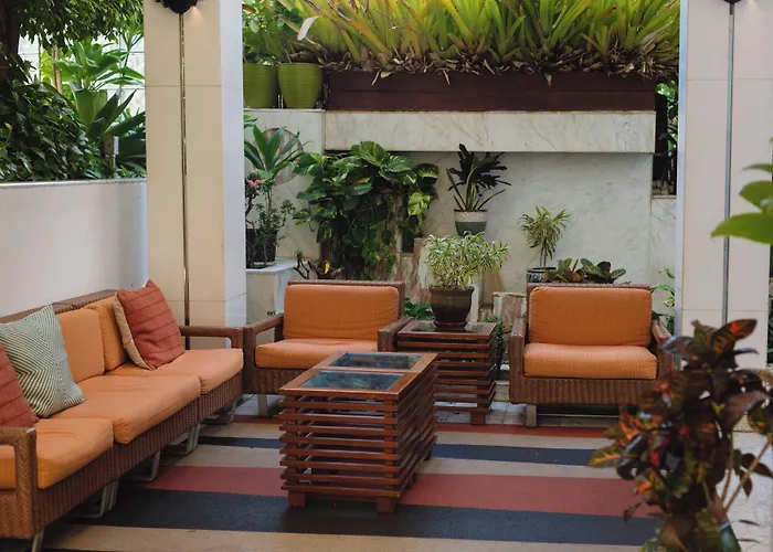 Oasis Hotel Waikiki Honolulu