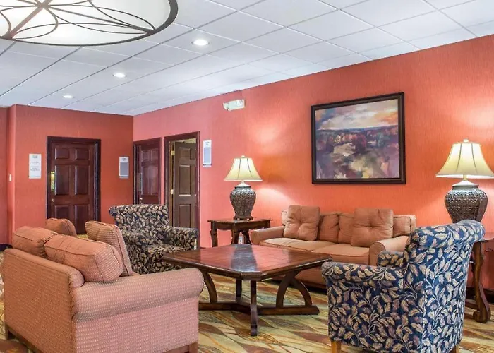 Lifestyle Inn Cedar Falls