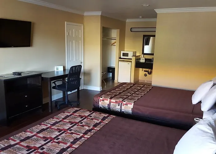 Anaheim Astoria Inn & Suites