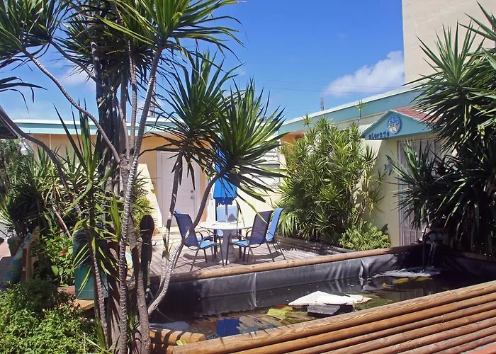 Angelfish Inn Hollywood