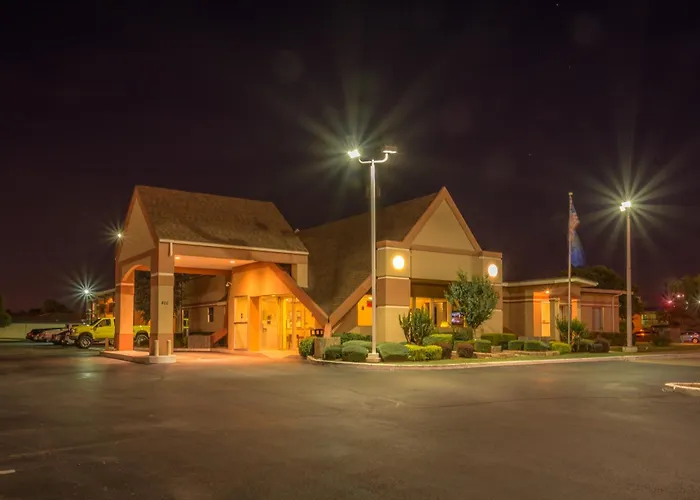 Howard Johnson By Wyndham Oklahoma City Okc Airport, Fairgrounds, I40