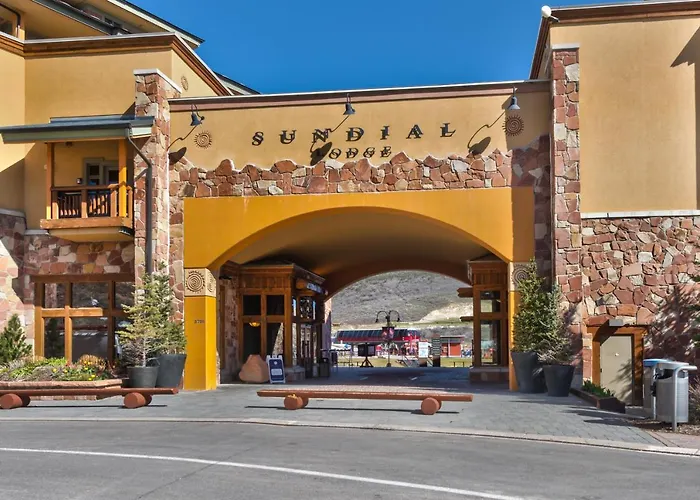 Superior Ski In Ski Out, Top Floor Penthouse, Pool, Hot Tubs Conde Nast Forbes Award Winner B508 Park City